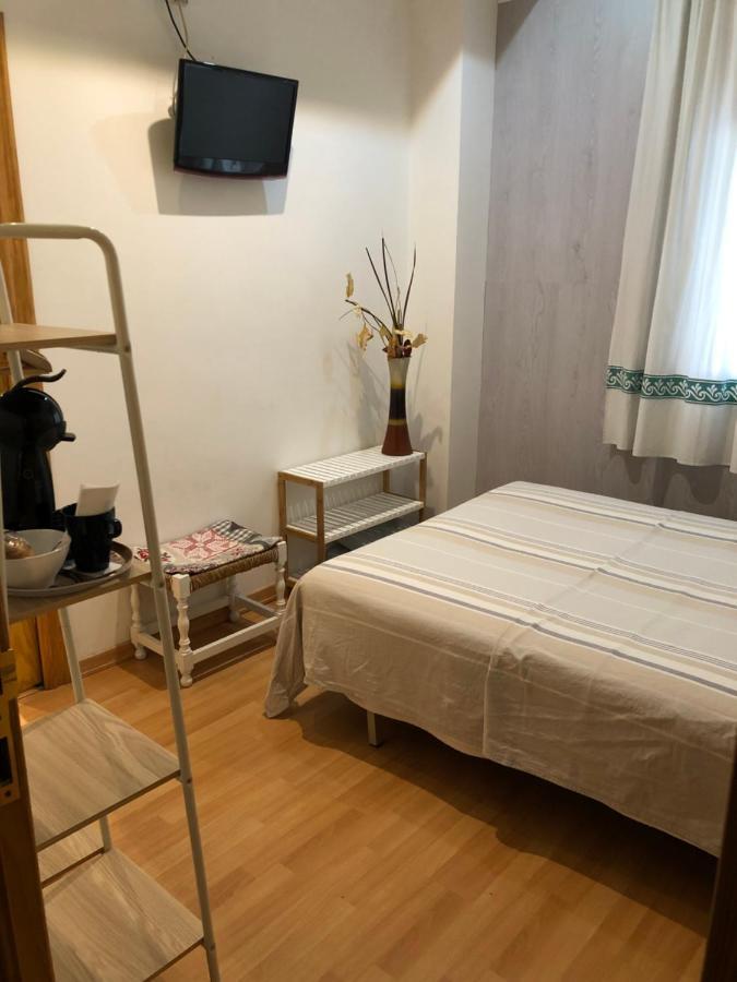 Hostal Escartin Sabiñánigo Εξωτερικό φωτογραφία